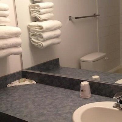 The Kanata Inns Invermere Dış mekan fotoğraf